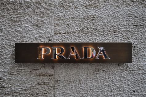 storia dell'azienda prada|prada cup wikipedia.